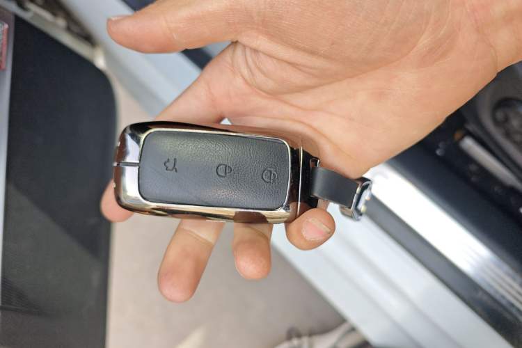 Used Volkswagen FAW-Volkswagen CC 2013 2.0 TSI Ultimate Model Vehicle Key