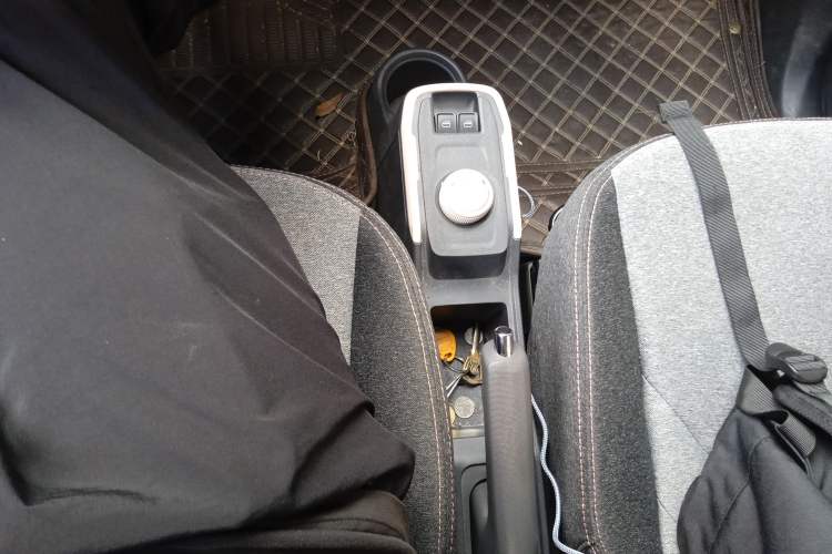 Used Chery QQ Ice Cream 2022 170km Sundae Phosphate Lithium-Ion
