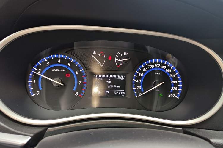 Used Venucia T90 2018 2.0L CVT Smart Connect Luxury Edition China V Standard