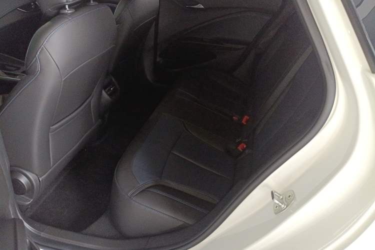 Used Buick Velite 6 2024 450km Range Commuter Version