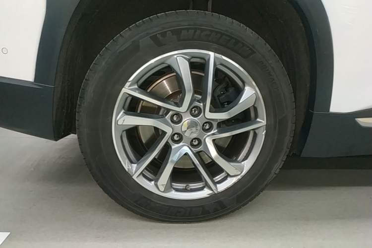 Used Nio ES6 2020 420 km Sport Edition Right Rear Wheel Hub
