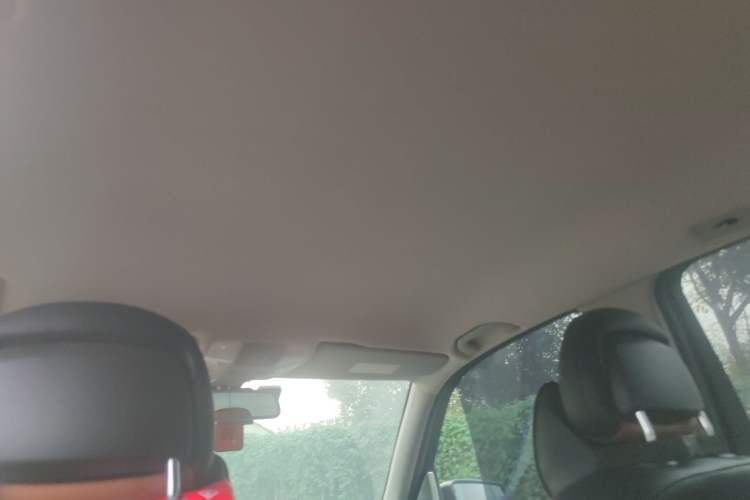 Used Mercedes-Benz GLK-Class 2011 GLK 300 4MATIC Dynamic Model Headliner