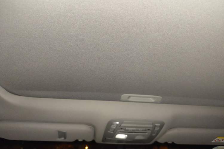 Used Toyota Crown 2018 2.0T Fashion Edition
