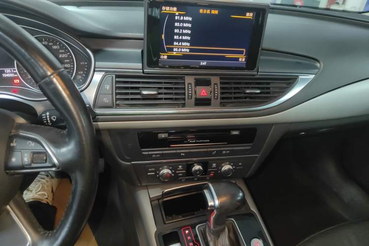 Used Audi A7 2013 30 FSI Standard Edition Audio And AC Panel