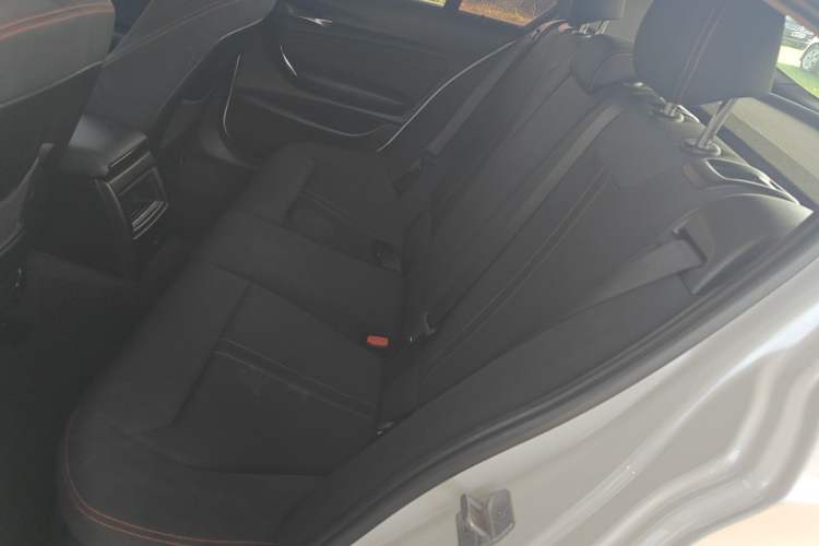 Used BMW 1 Series 2018 118i Sport Design Package