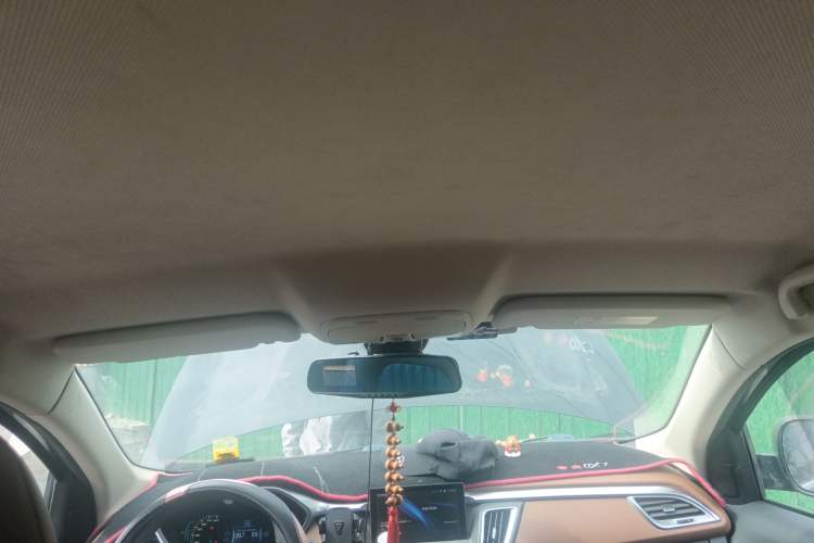 Used Soueast DX7 2015 1.5T Automatic Elite Model Headliner