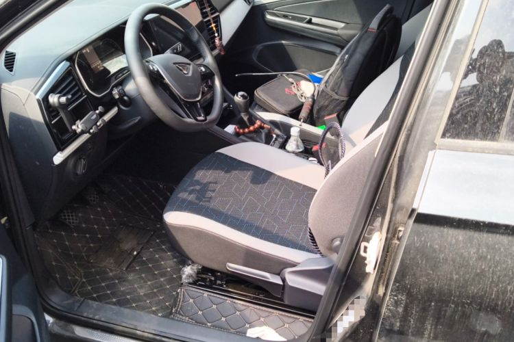 Used Jetta VS5 2024 280TSI Manual Pioneer Edition Left Front Seat