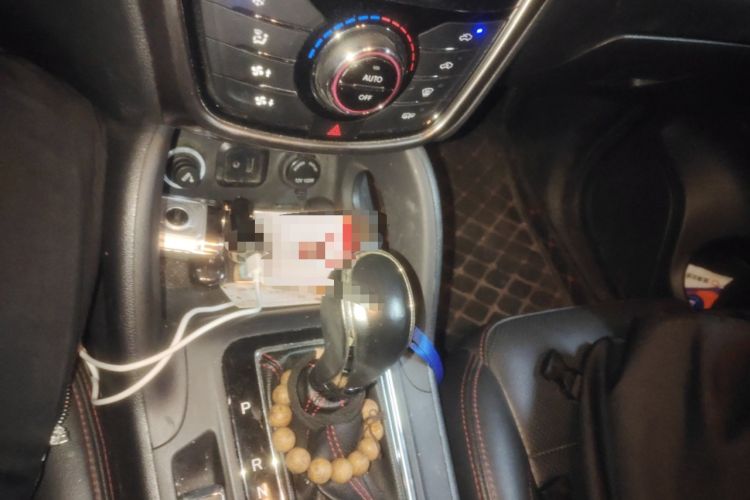 Used CHANGAN CS75 2016 1.8T Automatic Elite Model China V Standard Gear Lever