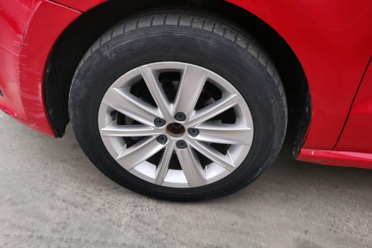 Used Volkswagen Polo 2014 1.6L Automatic Comfort Edition