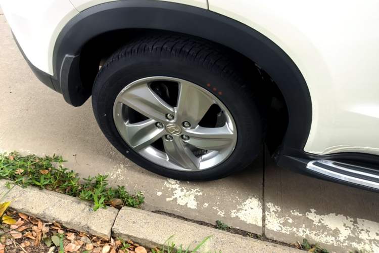 Used Honda Vezel 2020 1.5L CVT Elite Edition