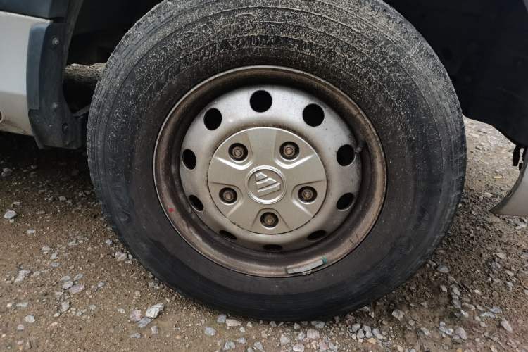 Used Foton Toano 2020 2.5T Manual Tongtu Short Wheelbase Flat Roof 5/6/7-Seater 4J25TC3