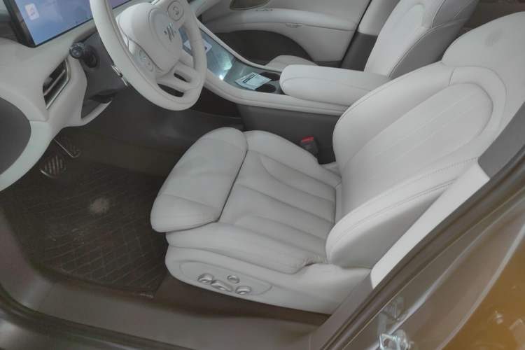 Used IM LS7 2025 New Edition Ultra