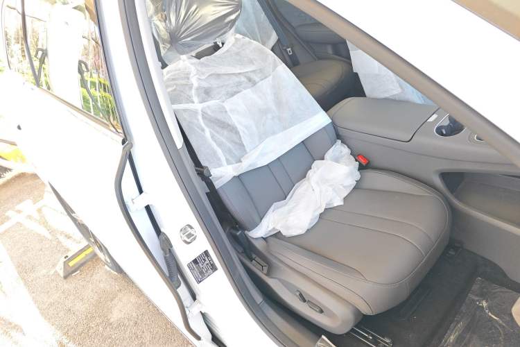 Used Hima H5 2025 Model Range-Extending Pro Right Front Seat