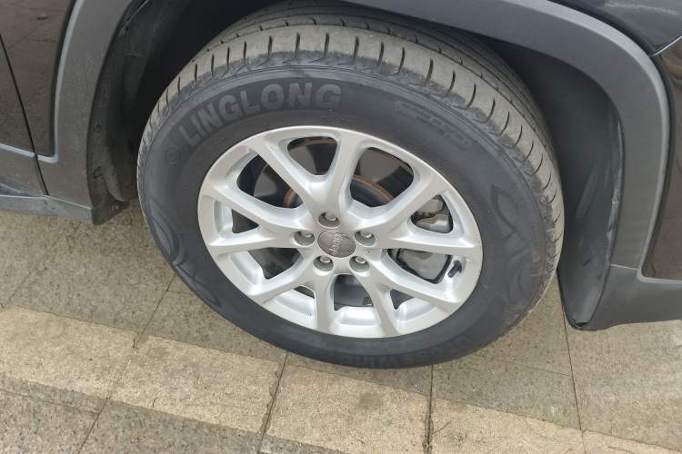 Used Jeep Cherokee 2017 2.0L Superior Edition