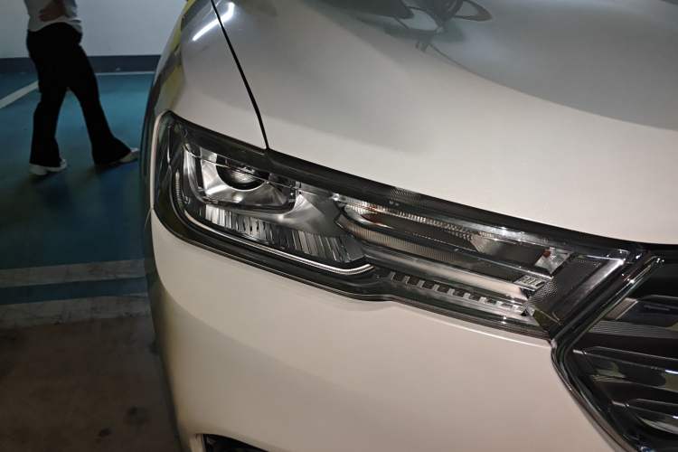 Used Haval H6 2017 Blue Label 2.0T Automatic Two-Wheel Drive Smart Edition
