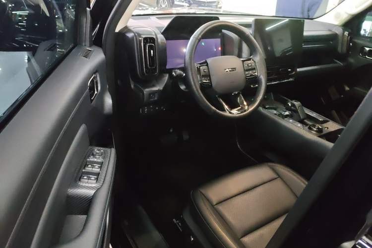 Used Haval Raptor New Energy 2024 Hi4 102 Pro Driver Seat