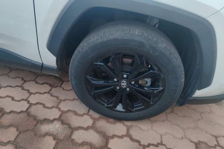 Used Toyota RAV4 2023 Dual-Engine 2.5L E-CVT Four-Wheel Drive Elite Plus Edition