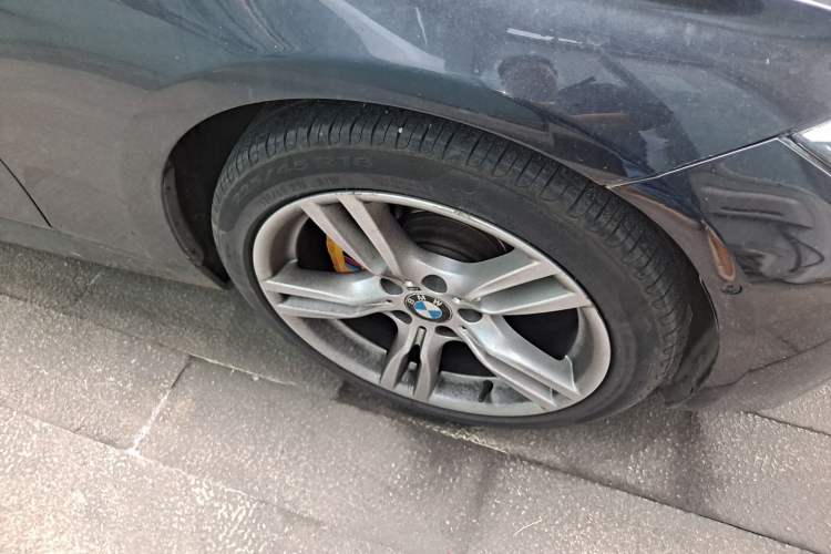 Used BMW 3 Series 2019 320Li M Sport Package Right Front Wheel Hub