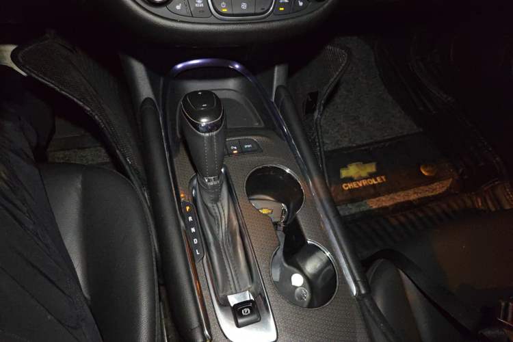 Used Chevrolet Malibu XL 2018 530T Automatic Ruiyi Edition Gear Lever