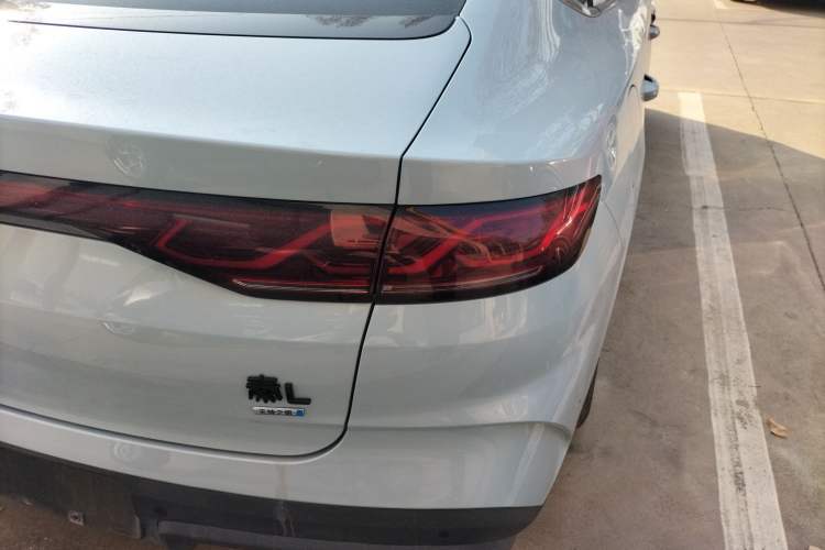 Used BYD Qin L 2025 DM-i Smart Drive 80KM Leading Model