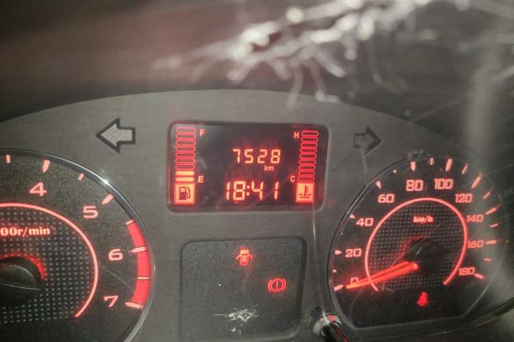 Used Wuling Hongguang V 2022 1.5L Jingqu Edition Electric-Assist LAR