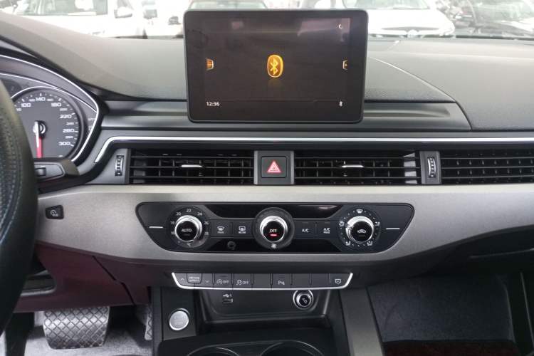 Used Audi A4L 2019 40 TFSI Ambition China VI