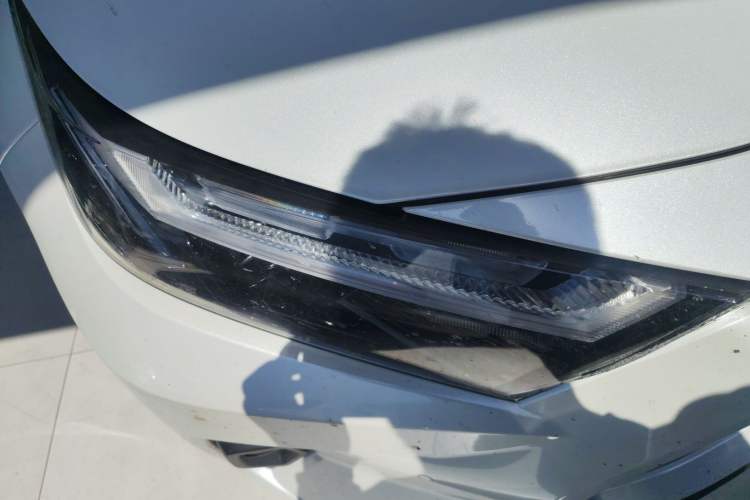 Used Toyota RAV4 2023 2.0L CVT Two-Wheel Drive Fashion Plus Edition Right Front Headlight