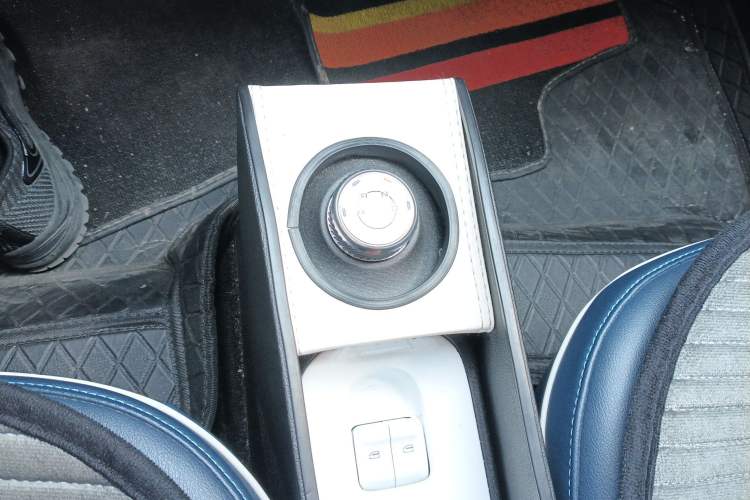 Used Wuling Hongguang MINIEV 2022 GAMEBOY 300km Enthusiast Model with Lithium Iron Phosphate
