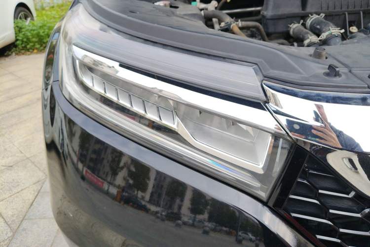 Used Honda Avancier 2017 240TURBO Two-Wheel Drive Premium Edition Right Front Headlight