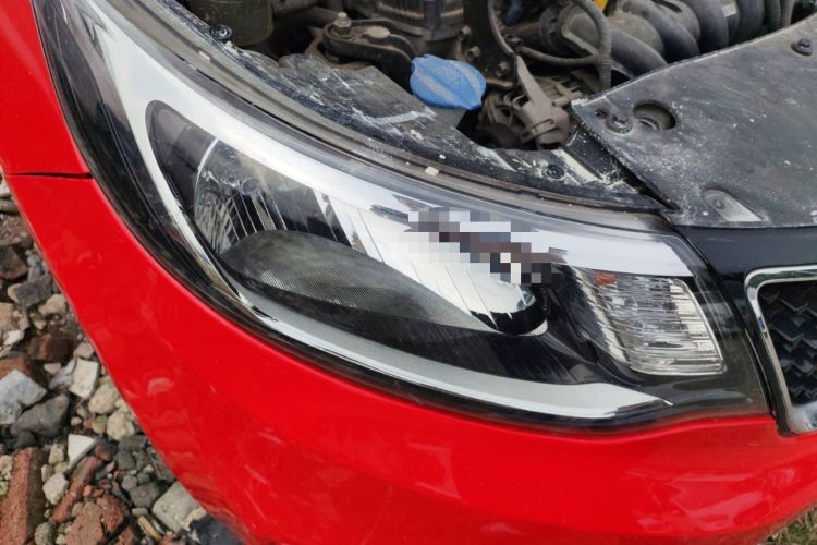 Used Kia K2 2015 Sedan 1.4L MT GLS Right Front Headlight