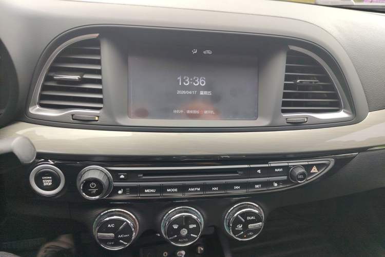 Used GAC Trumpchi GA6 2016 235T DCT Luxury Edition Audio And AC Panel