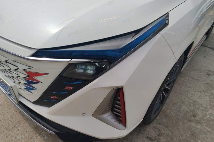 Used CHANGAN OSHAN Z6 2023 Blue Whale 1.5T DCT Smart Edition
