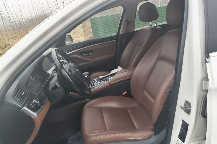 Used BMW 5 Series 2014 525Li Leading Model