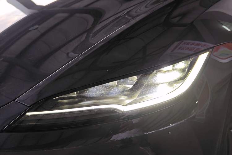 Used Tesla Model 3 2025 Rear-Wheel-Drive Version