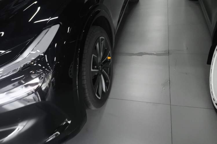 Used ONVO L60 2024 60 kWh Rear-Drive Version
