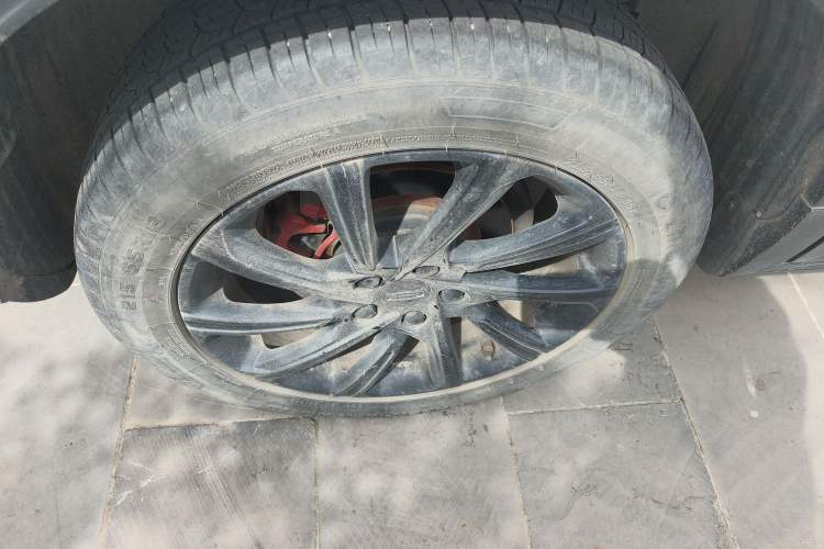 Used Geely Auto Coolray 2021 1.4T DCT Platinum Edition Right Rear Wheel Hub