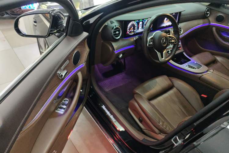 Used Mercedes-Benz E-Class 2019 E 260 L
