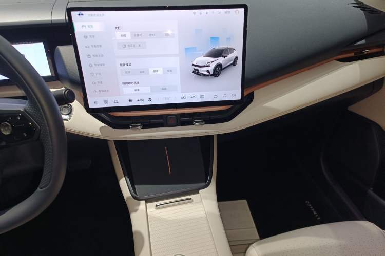 Used Lynk & Co 06 2025 Renew 1.5T Pro
