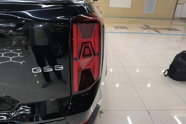 Used GAC Trumpchi GS8 2024 Linghang Series 2.0 TGDI Two-Wheel Drive Luxury Smart Connectivity Version