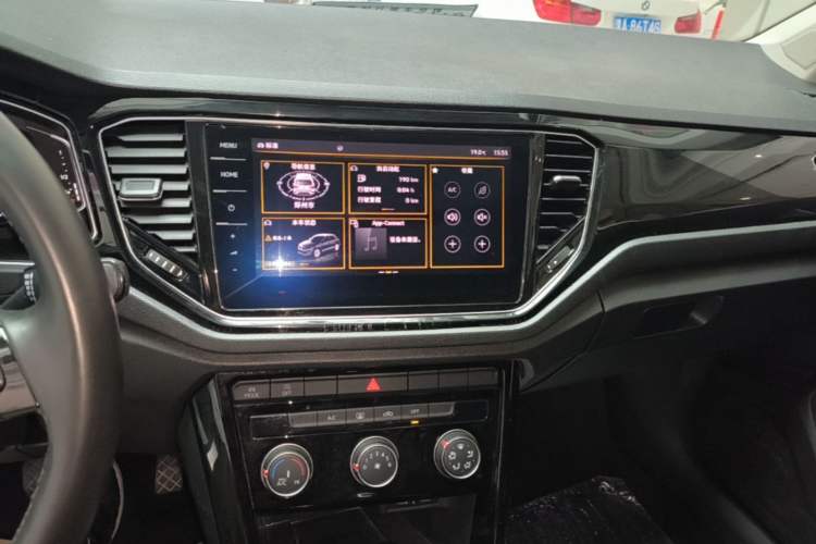 Used Volkswagen T-ROC 2021 280TSI DSG Two-Wheel Drive Comfort Connect Edition