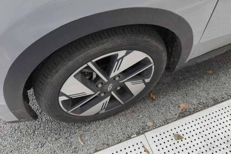 Used Chery New Energy Boundless Pro 2022 301km LingShou Edition Lithium Iron Phosphate
