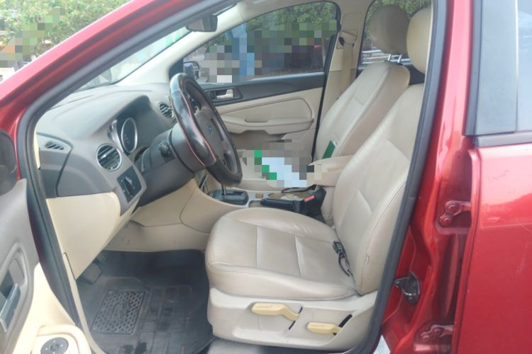 Used Ford Focus 2011 Hatchback 1.8L Automatic Fashion Edition