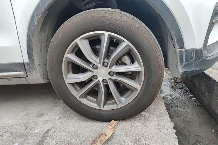 Used Geely Auto Emgrand X7 Sport 2018 1.8TD Automatic Two-Wheel Drive Smart Connect 4G Internet Edition