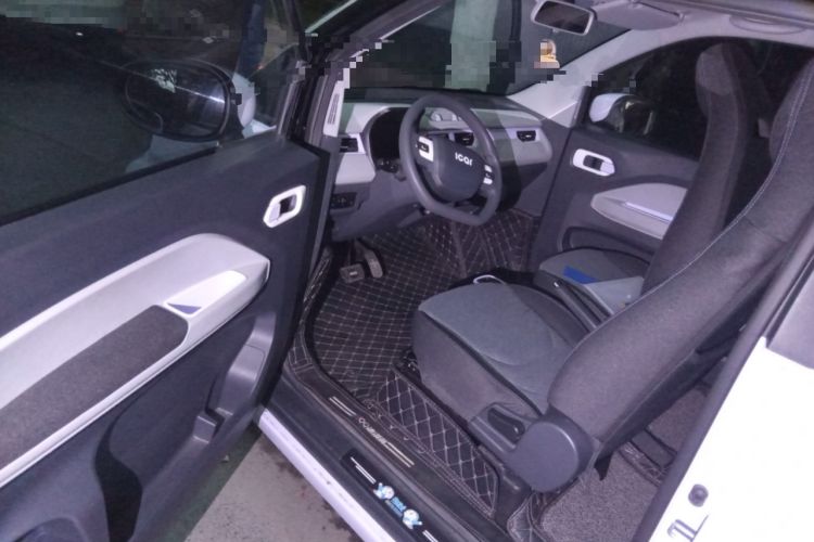 Used Chery QQ Ice Cream 2022 170km Sundae Phosphate Lithium-Ion Driver Seat