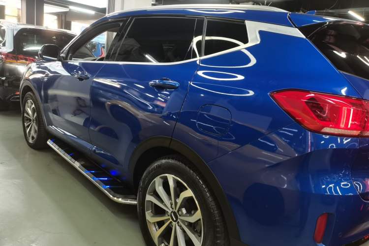 Used Wey VV6 2020 2.0T Two-Wheel Drive Smart Enjoyment+