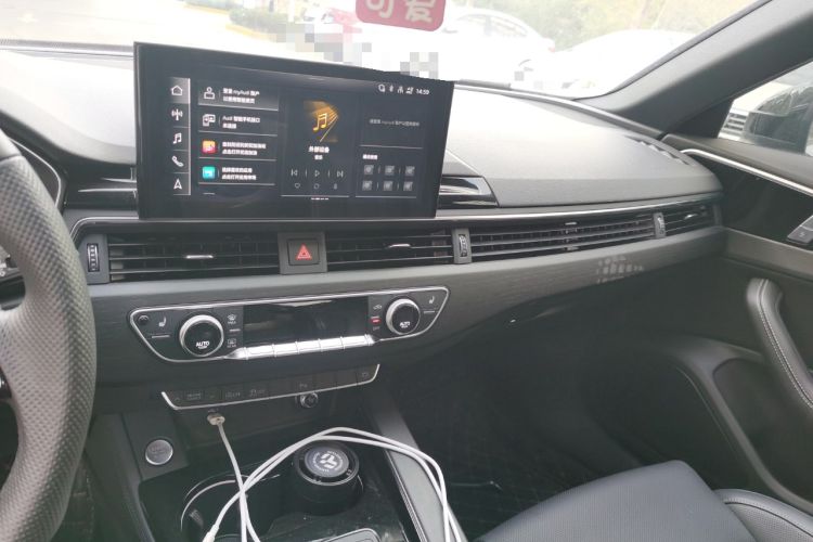 Used Audi A4L 2024 40 TFSI Luxury Dynamic Edition Audio And AC Panel