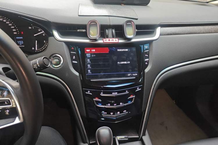 Used Cadillac XTS 2018 28T Elite Edition Audio And AC Panel