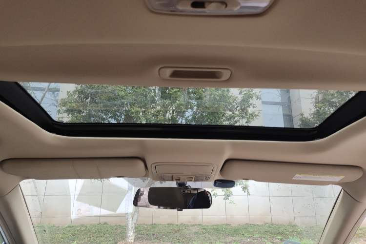 Used Honda CR-V 2010 2.4L automatic four-wheel drive luxury version