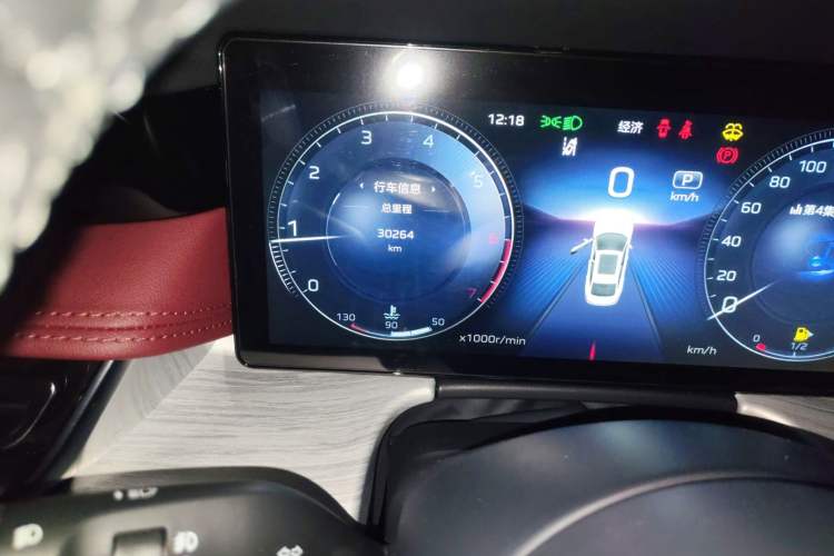 Used Hongqi H5 2025 2.0T Automatic Flag Edition – 500 000 Units Commemorative Version
