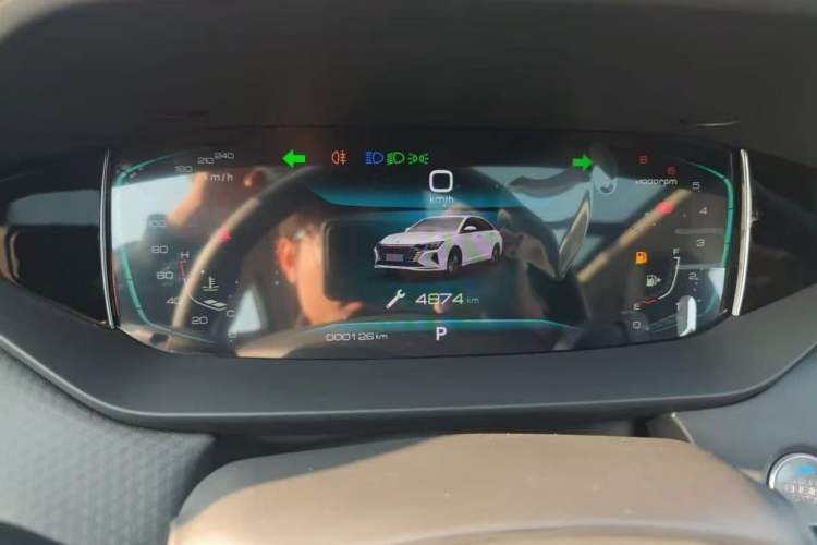 Used Dongfeng Aeolus Yixuan MAX 2023 1.5T Super-Powered Dad Edition
